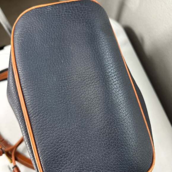 Dooney and Bourke Drawstring Vintage Drawstring Bucket Bag Leather Navy Blue - Picture 13 of 16